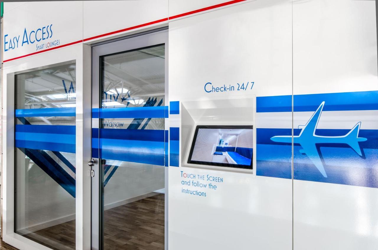 Resting Pods - Zzzleepandgo Modlin Airport Wmi Hotell Nowy Dwór Mazowiecki Eksteriør bilde